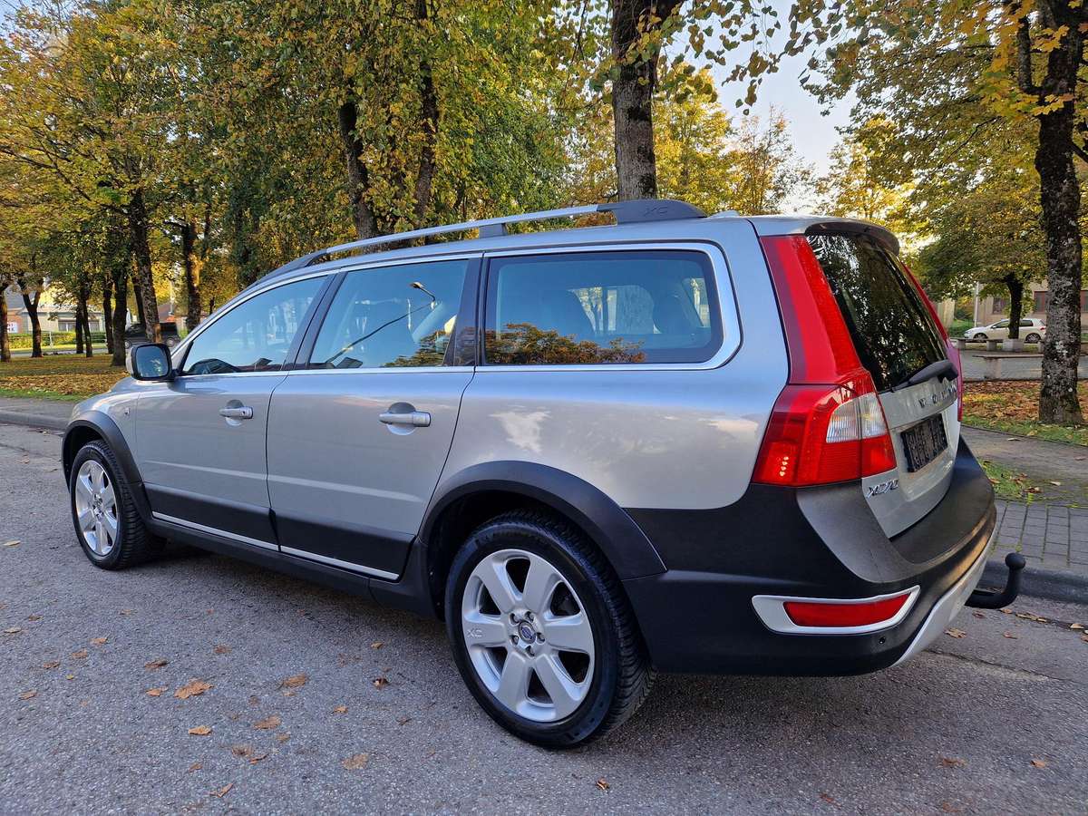 Volvo XC70 2009 — photo 9