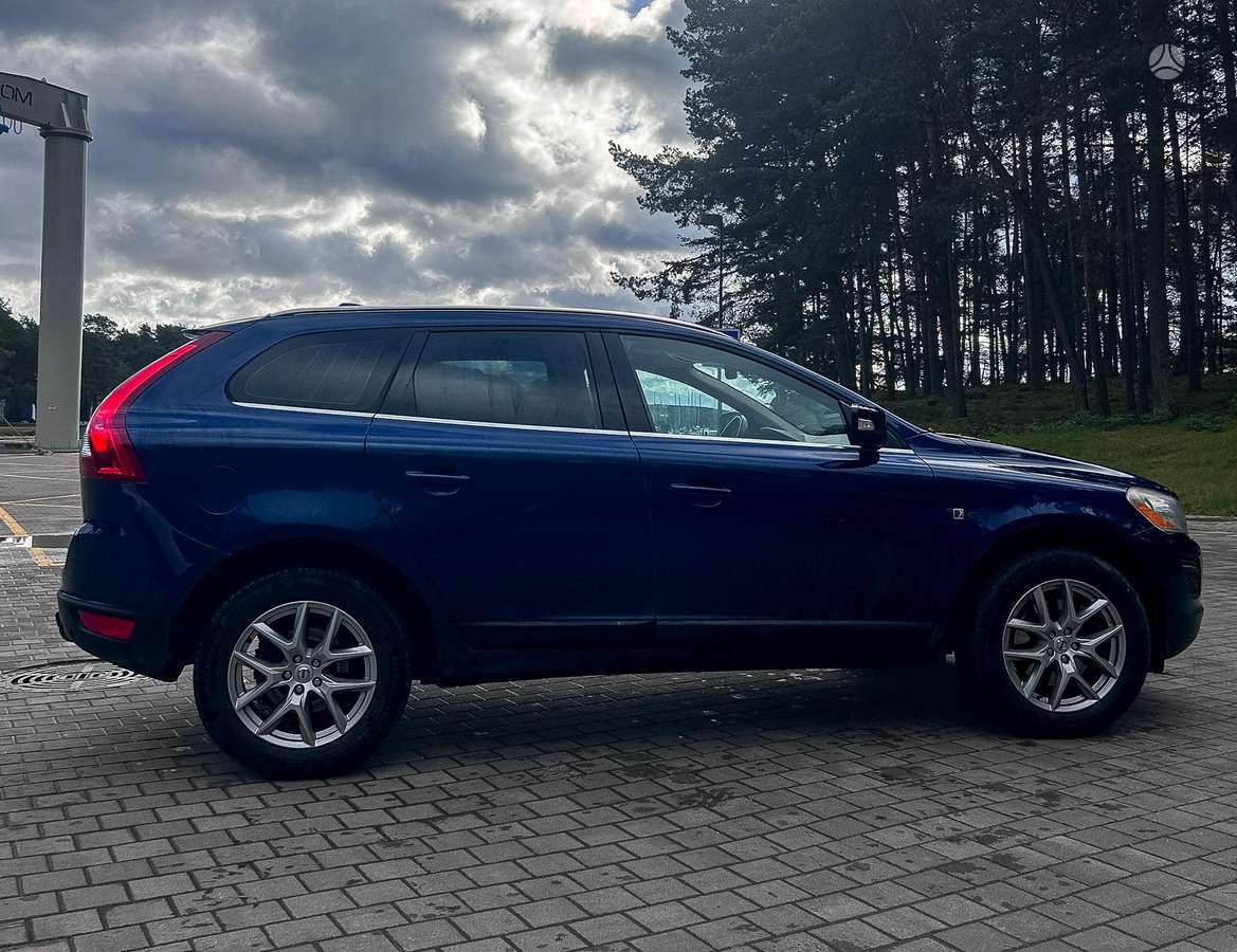 Volvo XC60 2012 — photo 6
