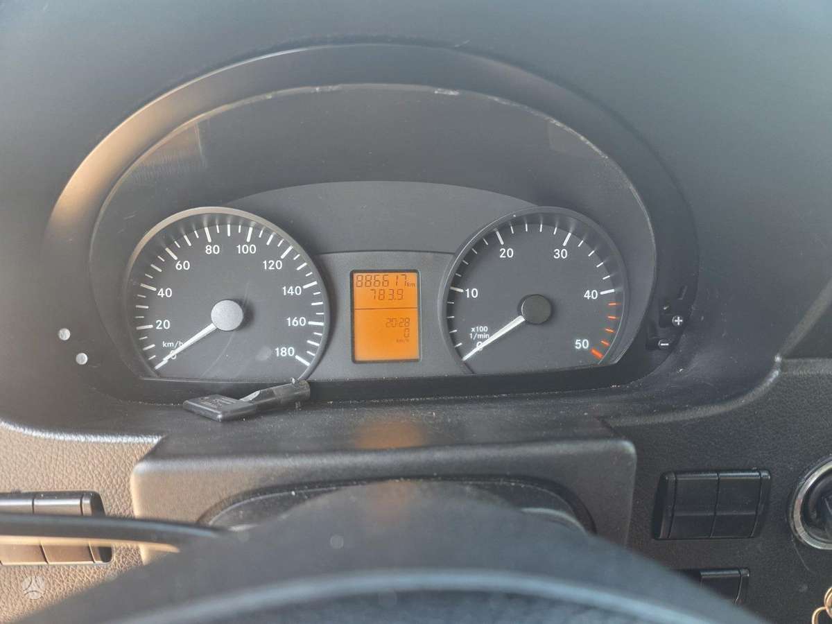 Mercedes-Benz Sprinter 2009 — photo 8
