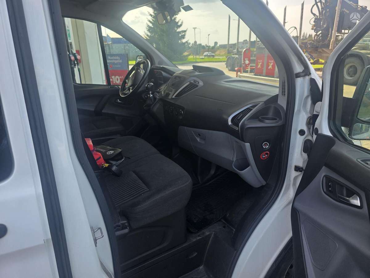 Ford Transit 2013 — interior