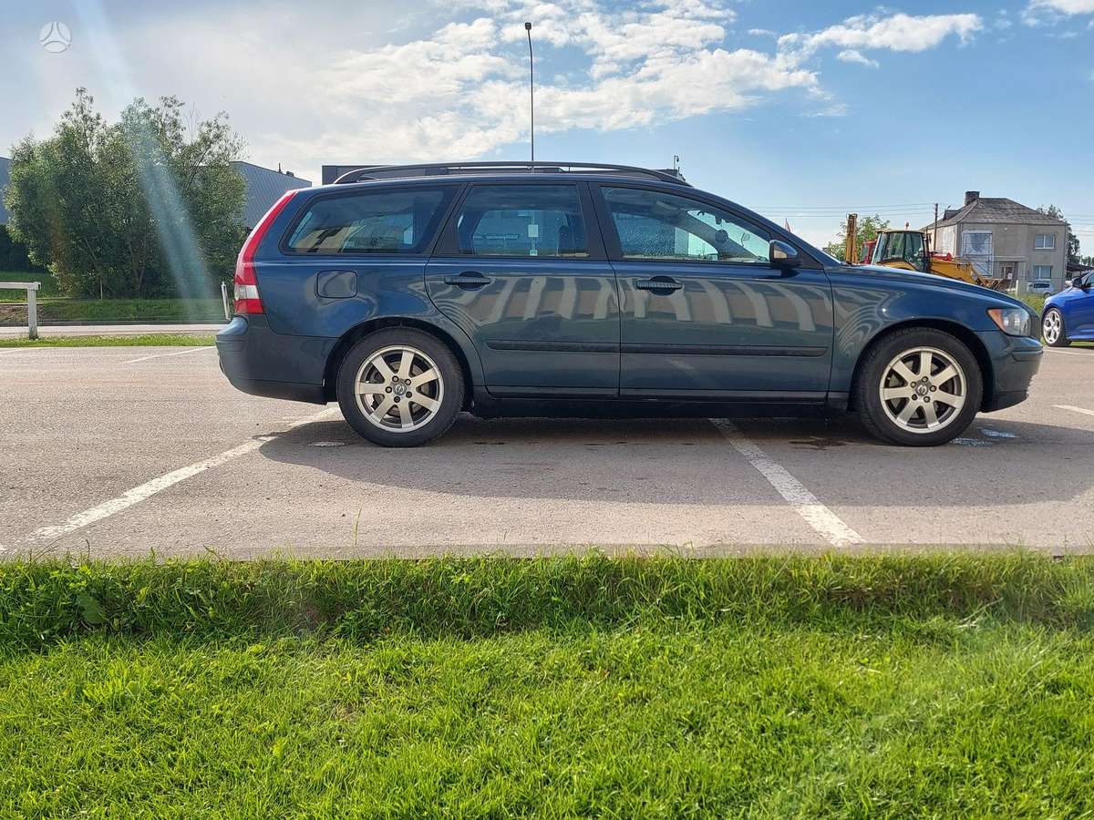 Volvo V50 2005 — photo 6