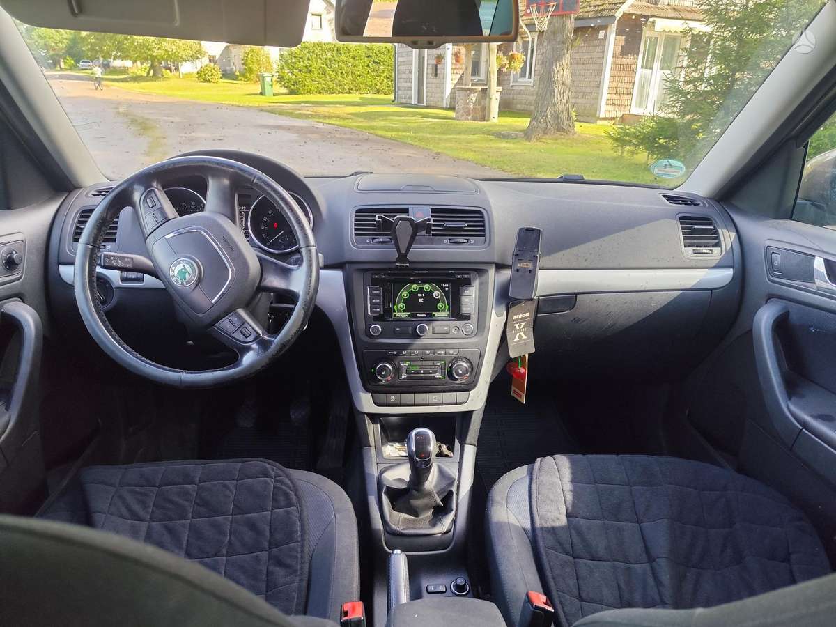 Skoda Yeti 2012 — photo 7