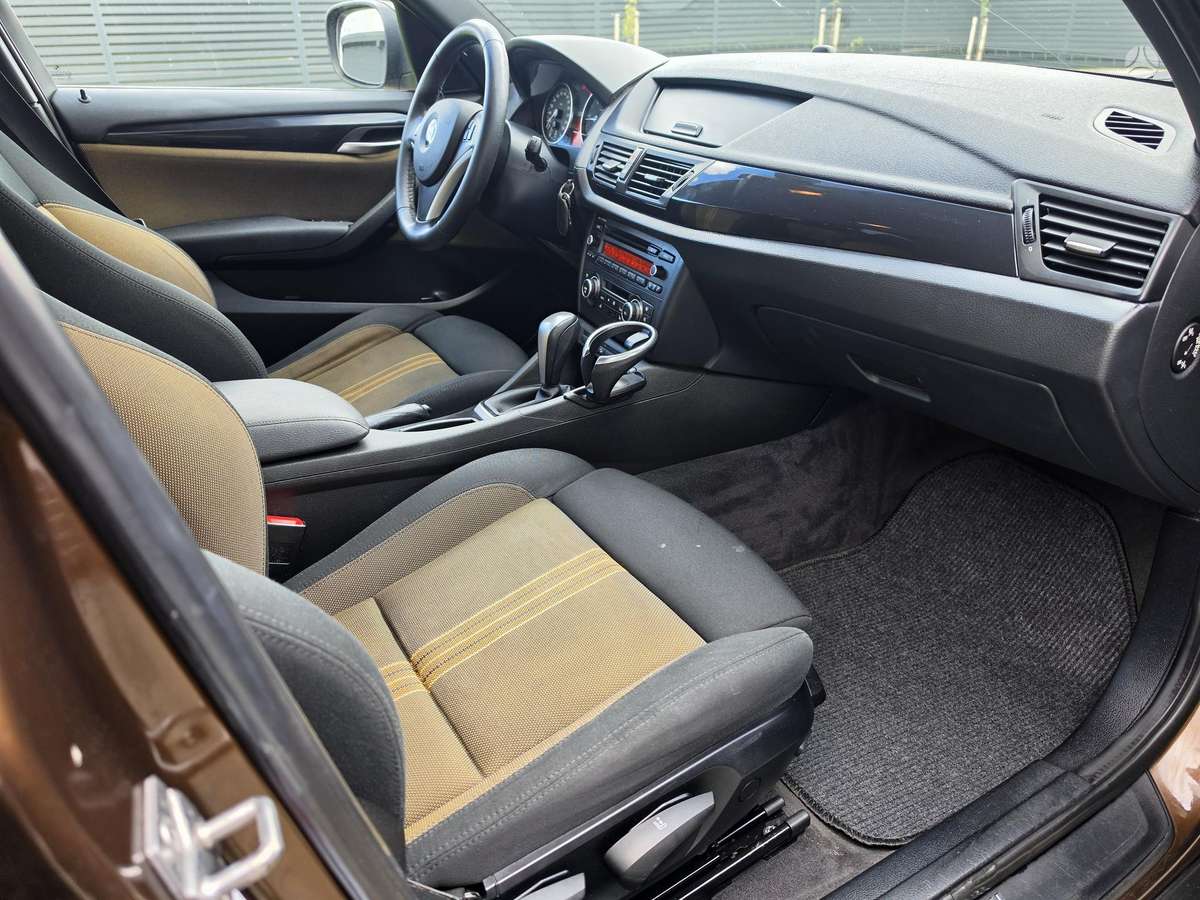 BMW X1 2011 — фото 15