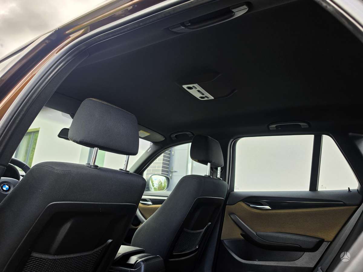 BMW X1 2011 — фото 18