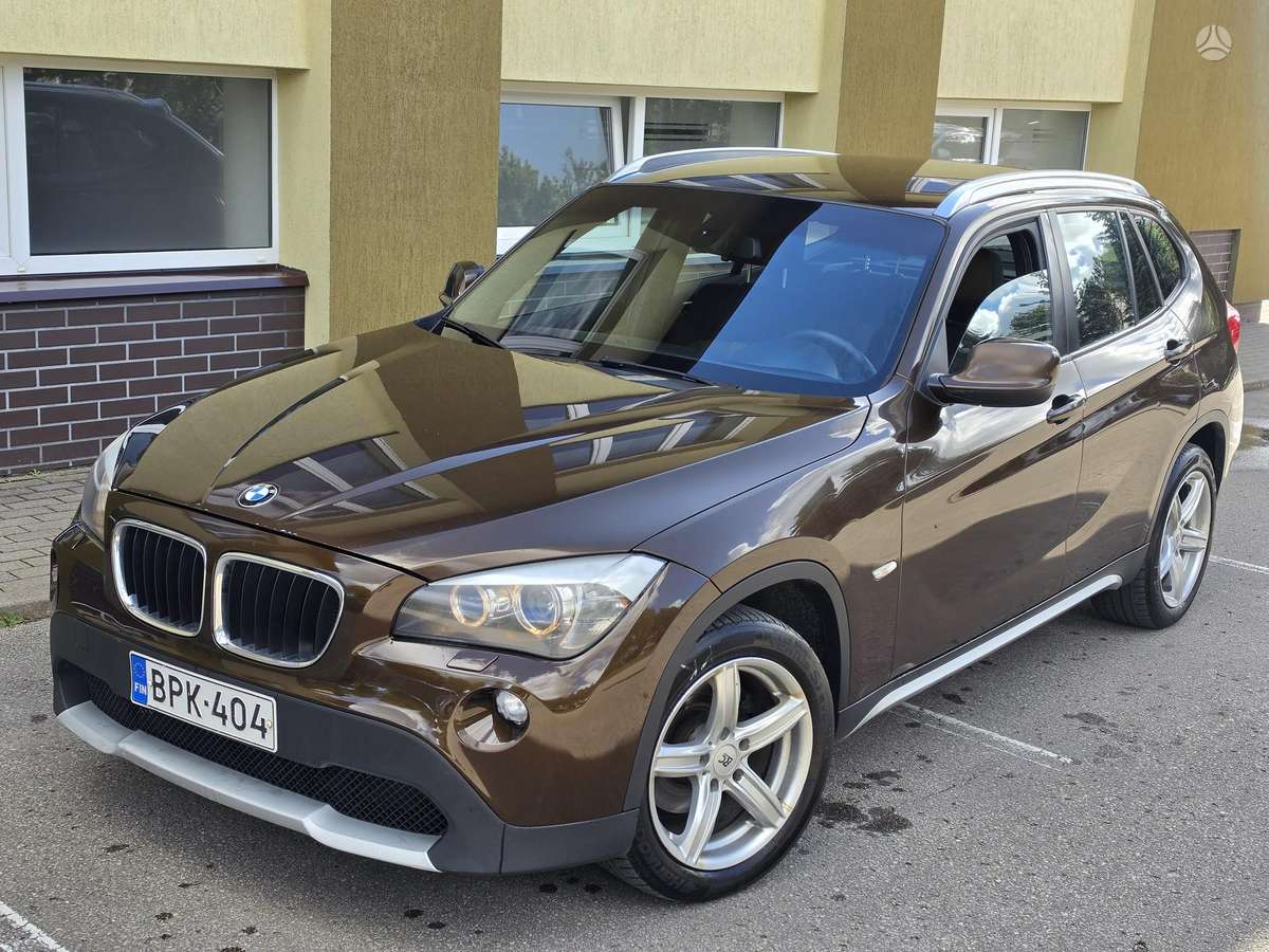 BMW X1 2011 — двигун 2000 cm³, 143 HP (105kW)