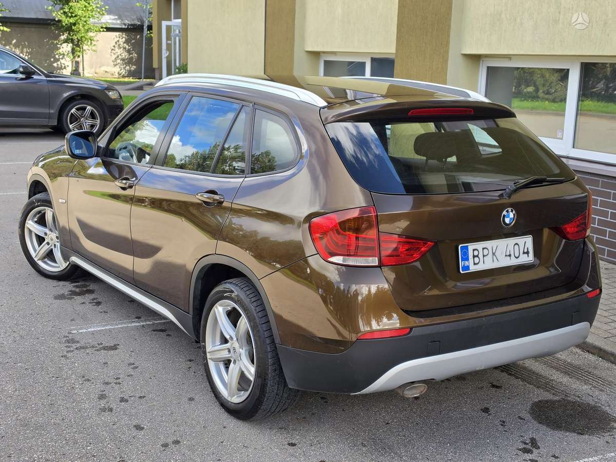 BMW X1 2011 — фото 6