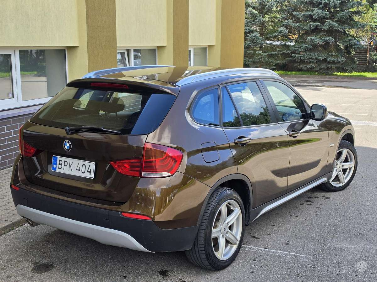 BMW X1 2011 — фото 8