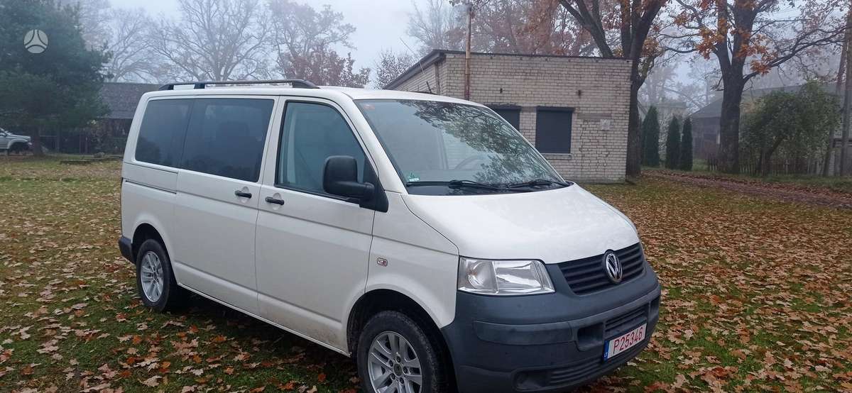 Volkswagen Transporter 2009 — photo 7