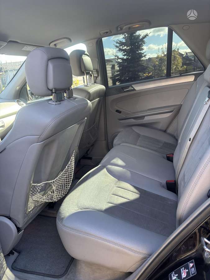 Mercedes-Benz ML320 2007 — двигун 2987 cm³, 224 HP (165kW)