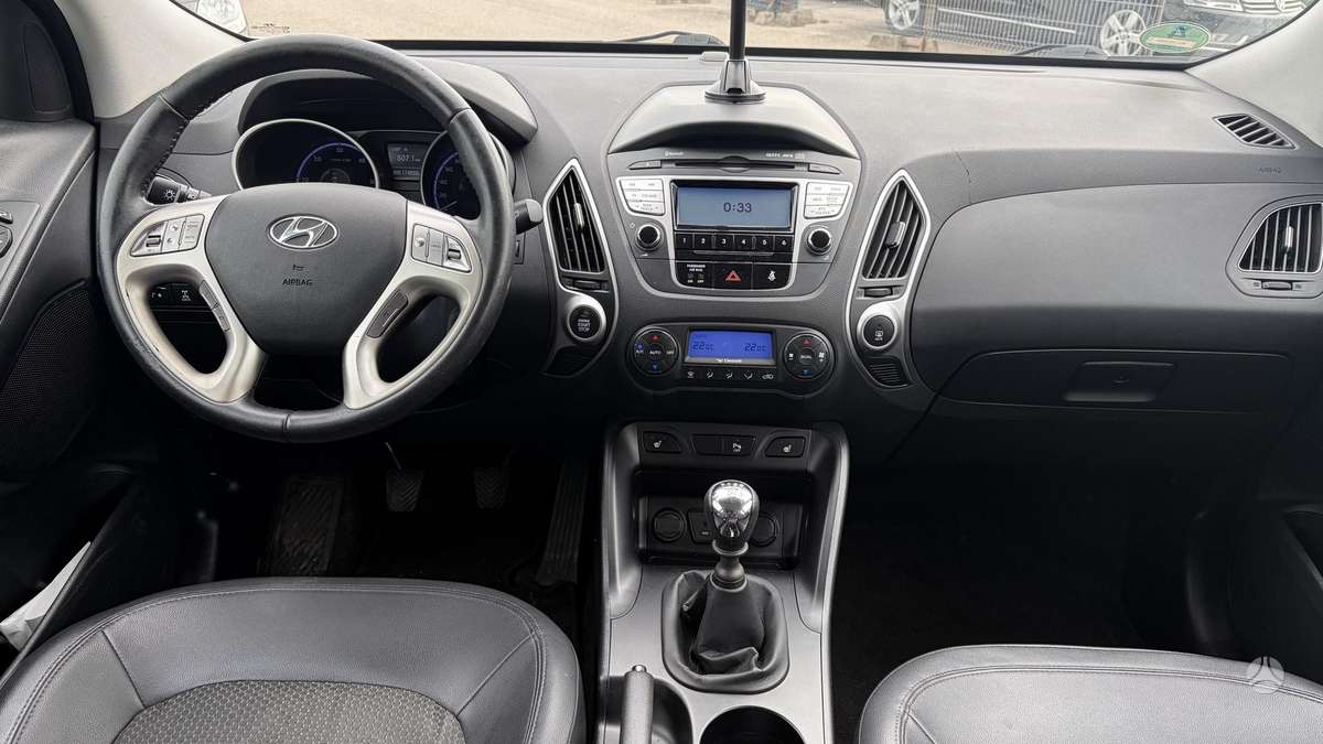Hyundai ix35 2013 — photo 16