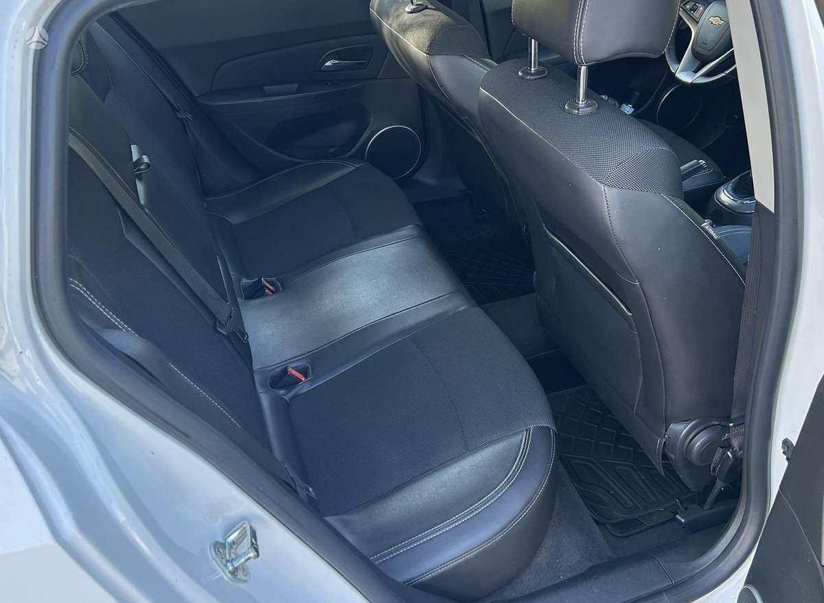 Chevrolet Cruze 2013 — photo 11