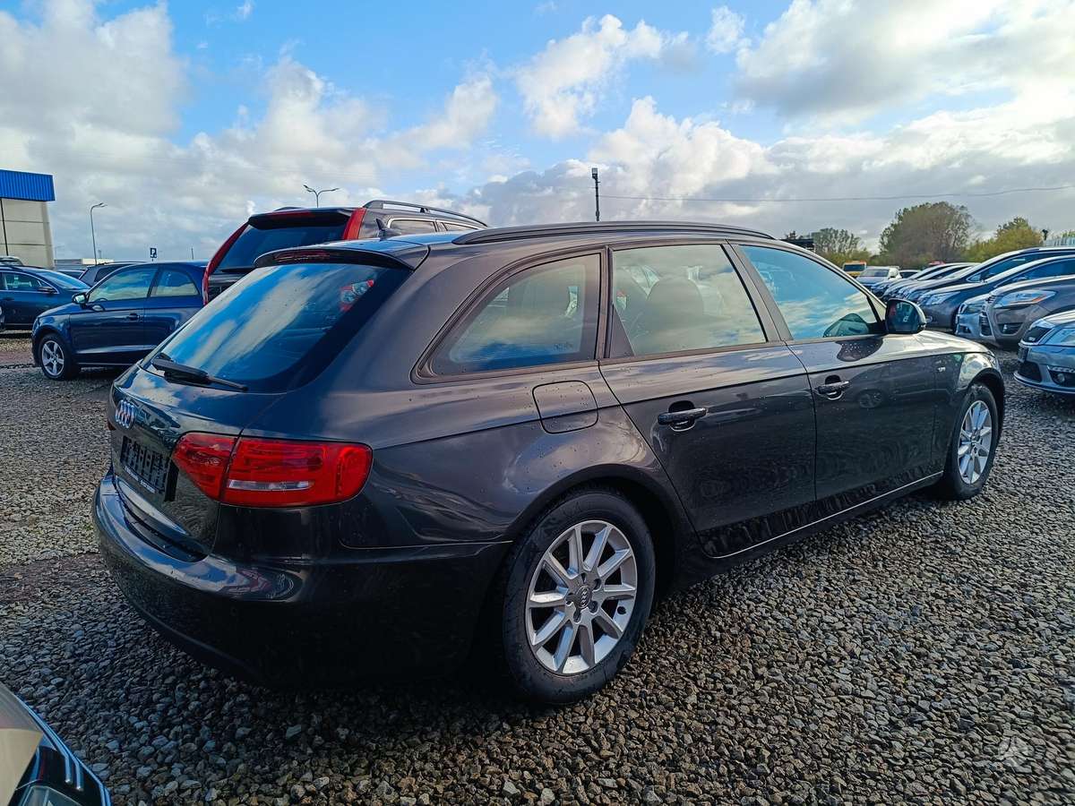 Audi A4 2008 — photo 5