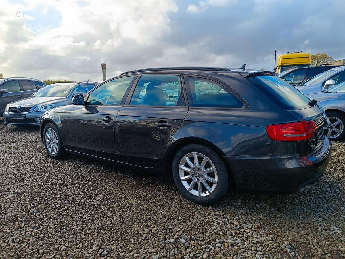 Audi A4 2008 — photo 7