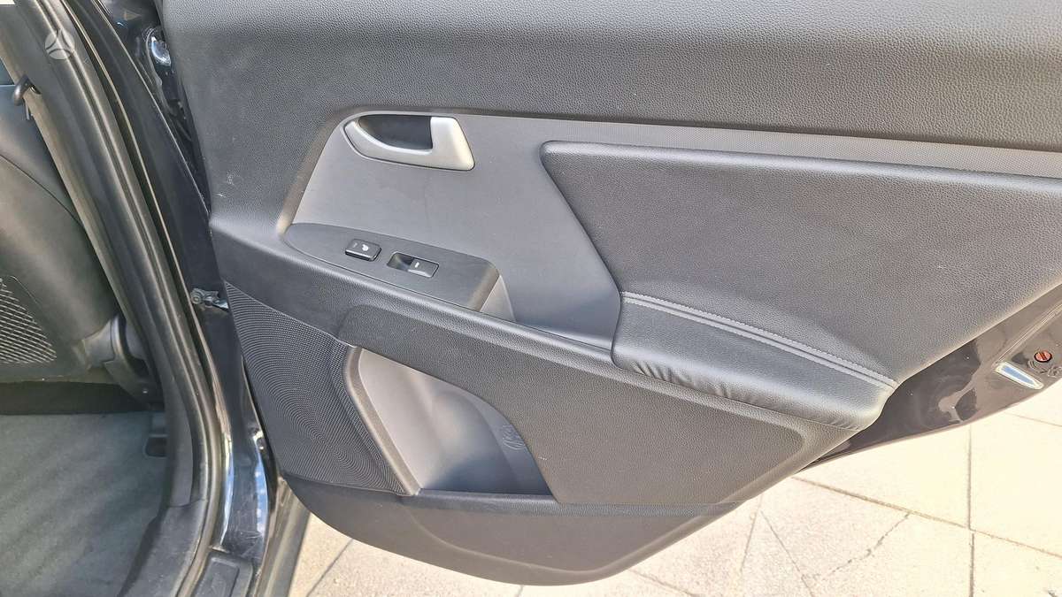 Kia Sportage 2012 — фото 27