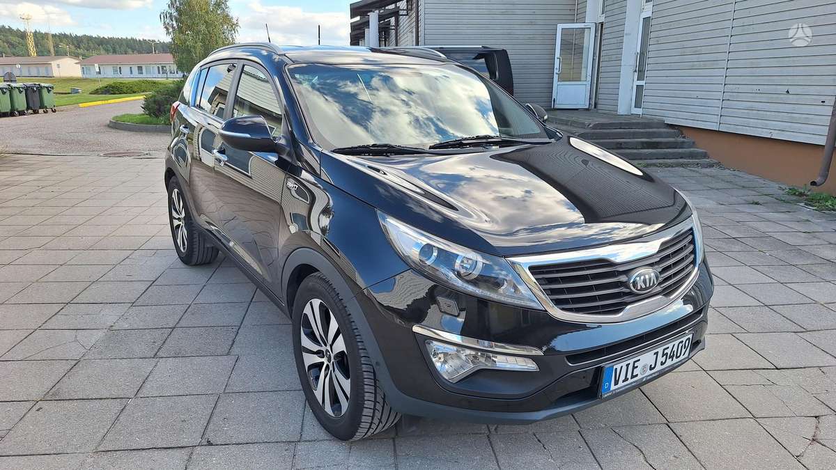 Kia Sportage 2012 — двигун 1995 cm³, 184 HP (135kW)