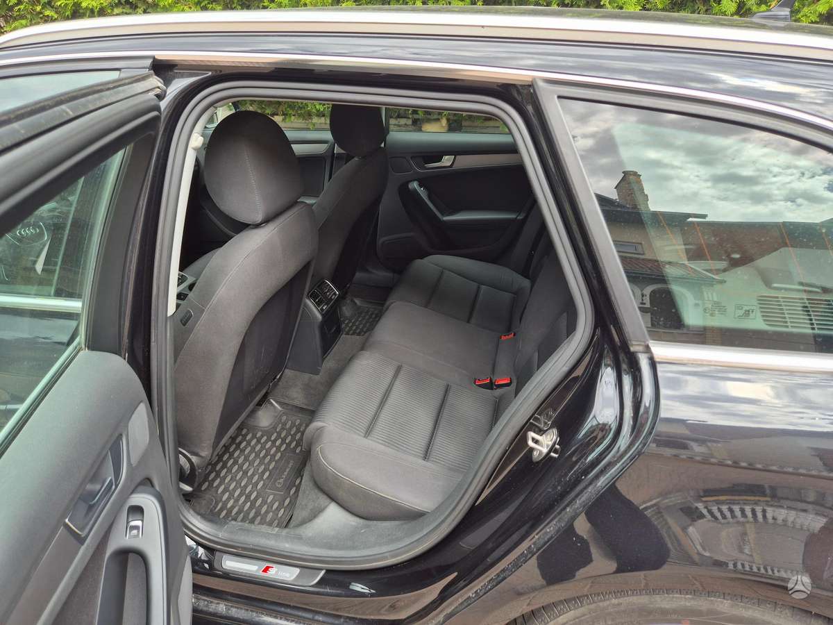 Audi A4 2013 — photo 12
