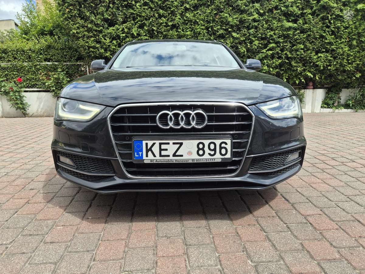 Audi A4 2013 — photo 9