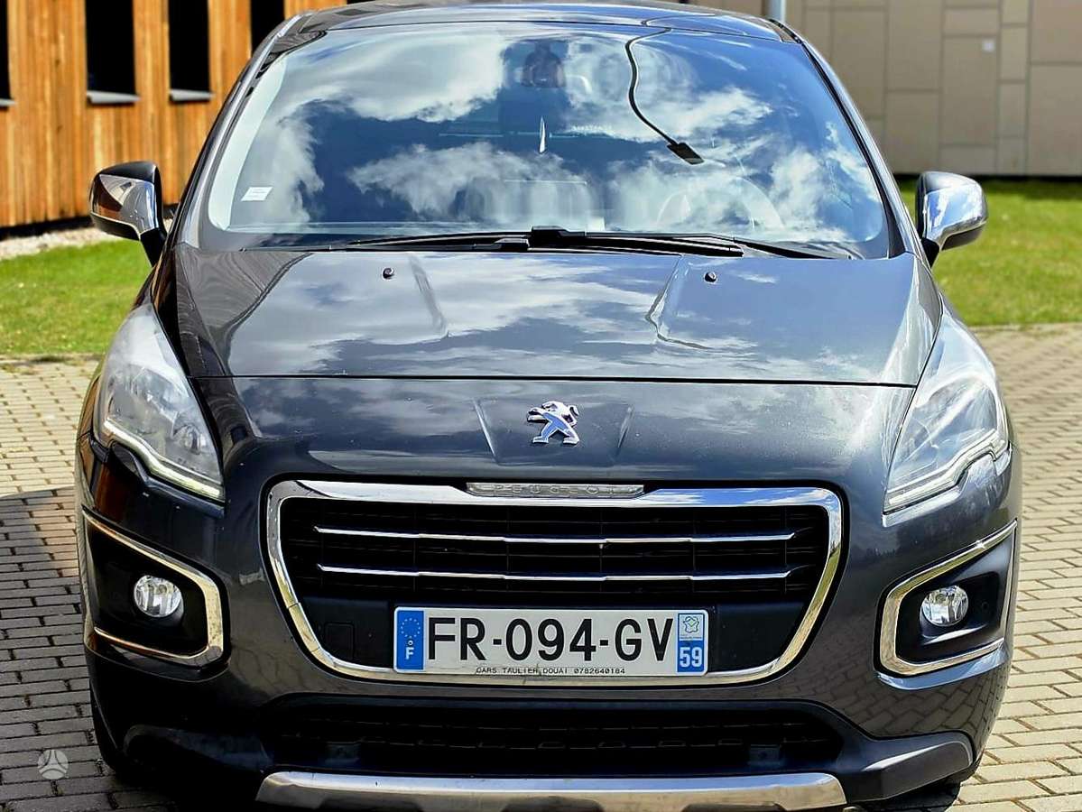 Peugeot 3008 2014 — rear view