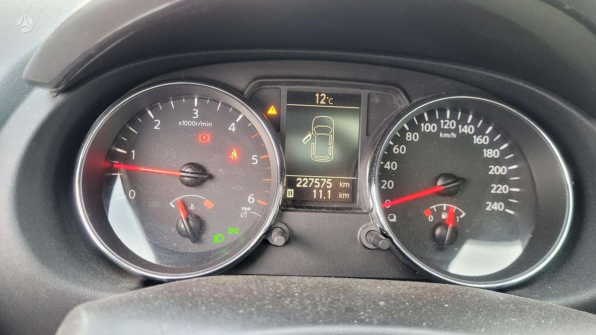 Nissan Qashqai 2011 — photo 19