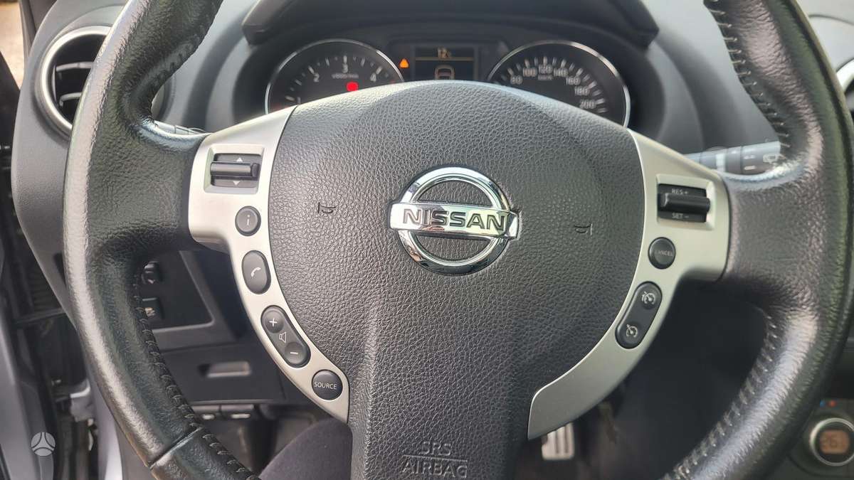 Nissan Qashqai 2011 — photo 20