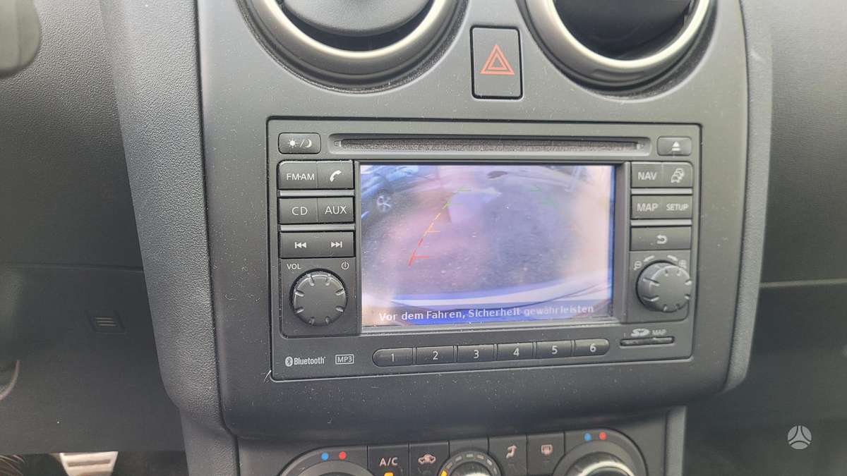 Nissan Qashqai 2011 — photo 24