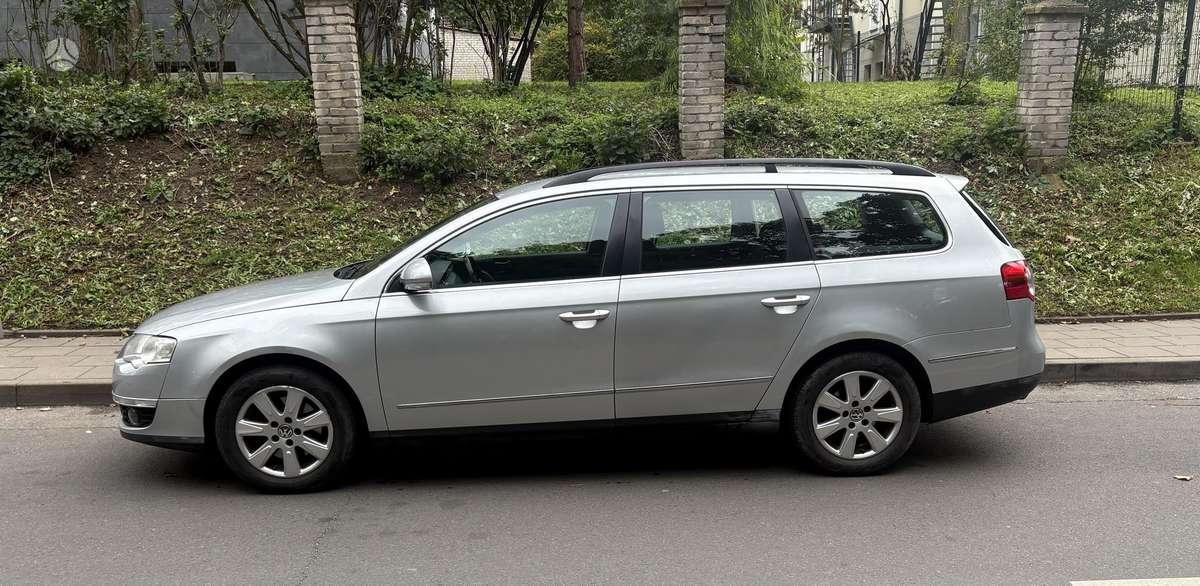 Volkswagen Passat 2009 — engine 1800 cm³, 160 HP (118kW)