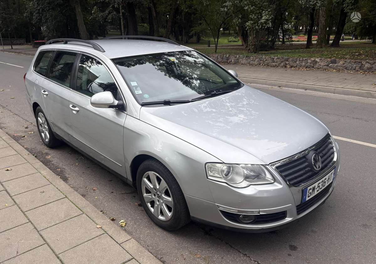 Volkswagen Passat 2009 — photo 7