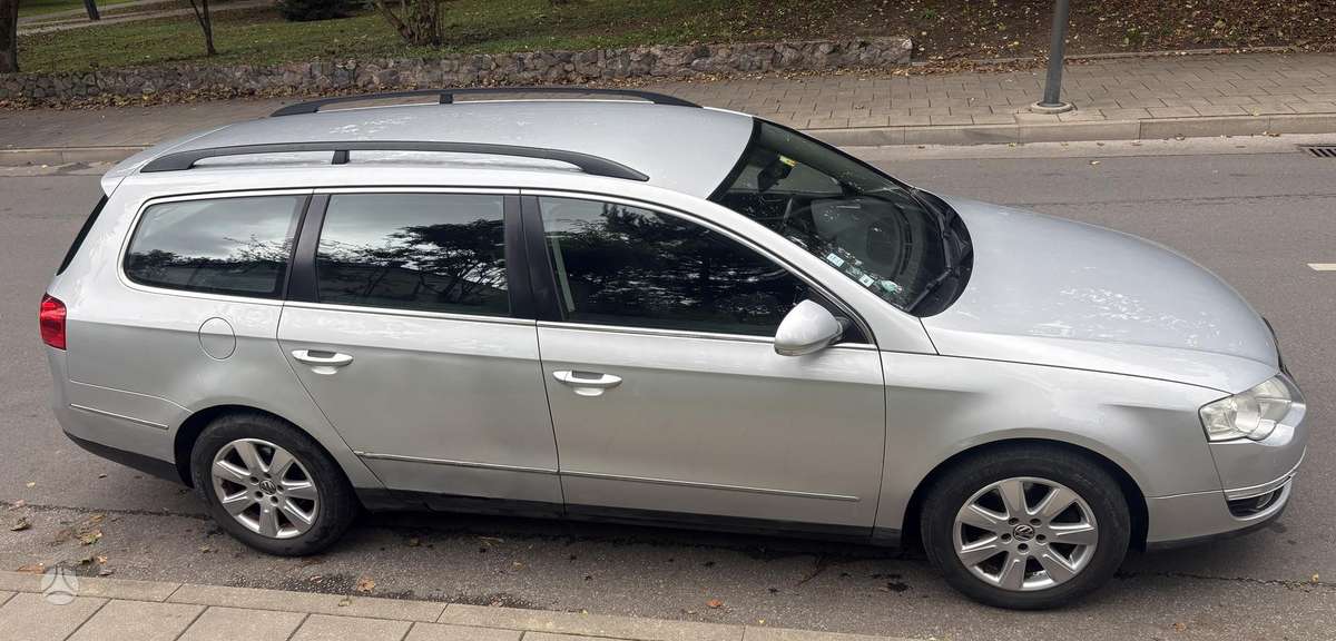 Volkswagen Passat 2009 — photo 8