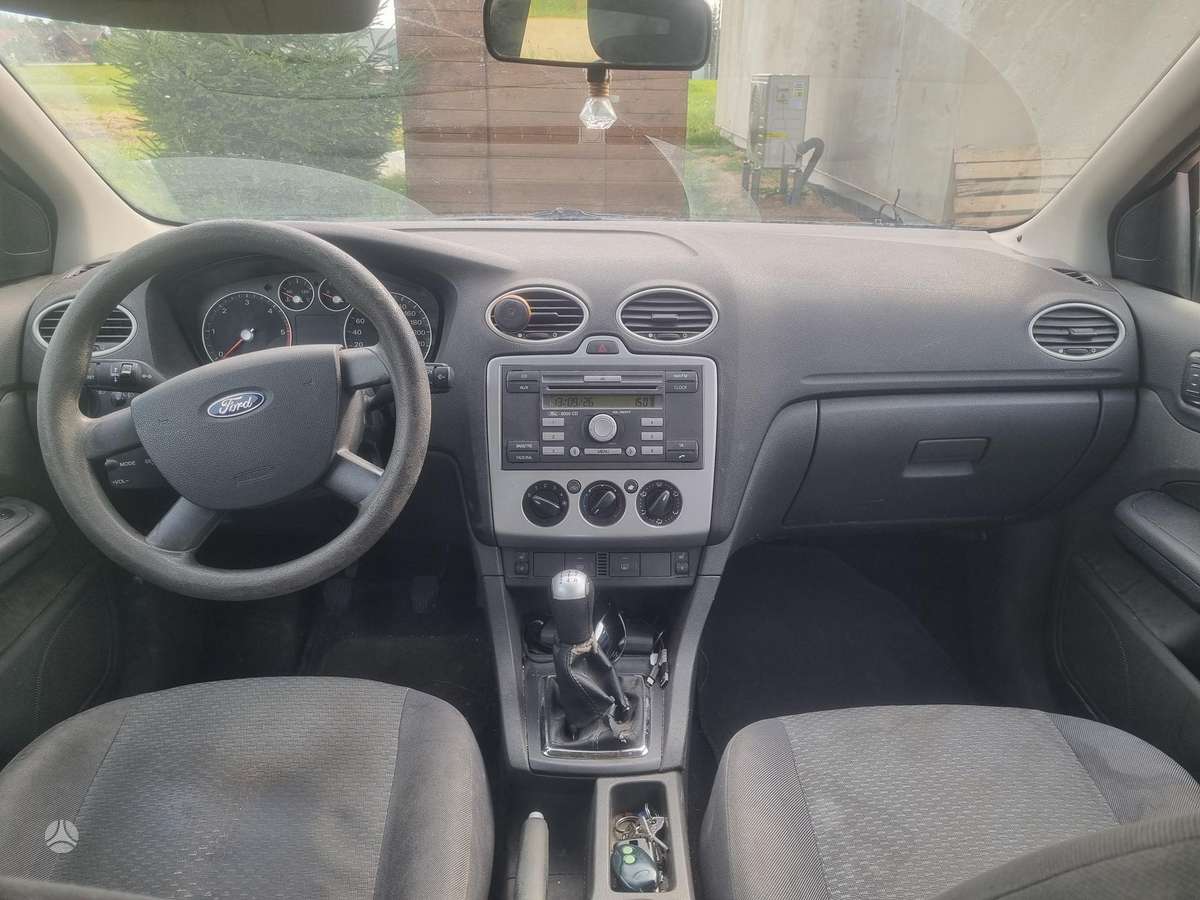 Ford Focus 2005 — photo 5