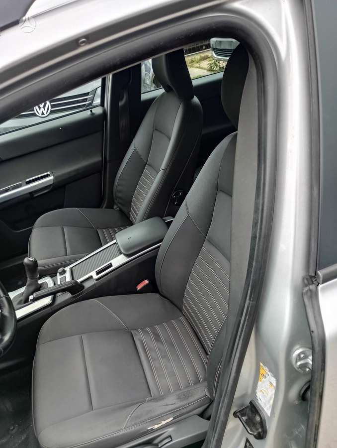Volvo V50 2011 — photo 12