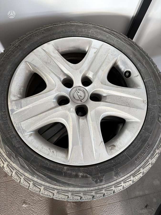 Opel Insignia 2010 — photo 18