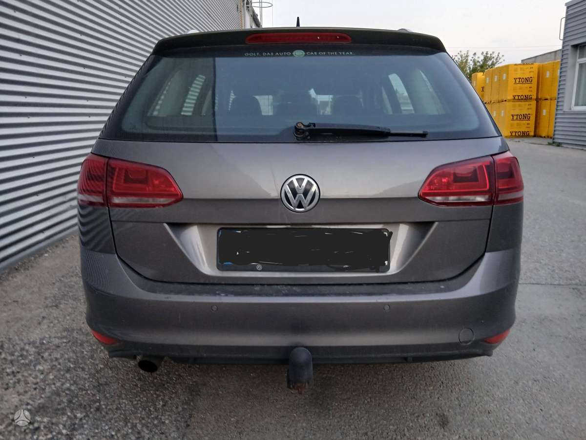 Volkswagen Golf 2014 — двигун 1598 cm³, 105 HP (77kW)