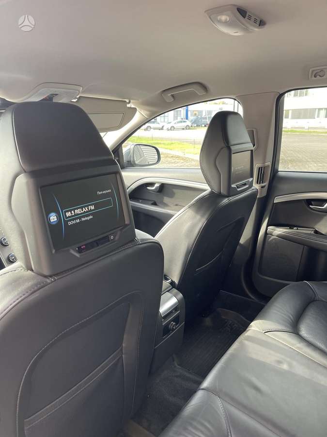 Volvo V70 2012 — photo 15