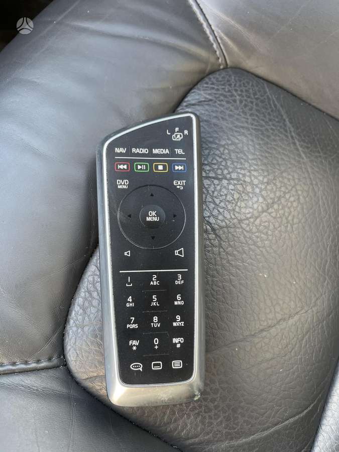 Volvo V70 2012 — photo 28