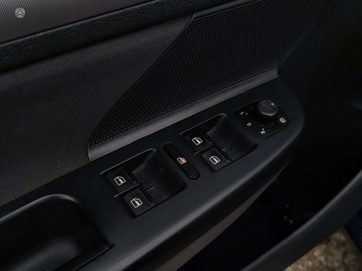 Volkswagen Golf 2009 — photo 9