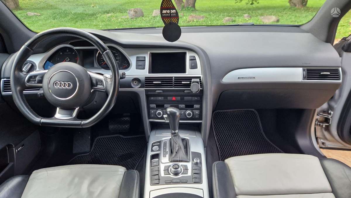Audi A6 2011 — photo 12
