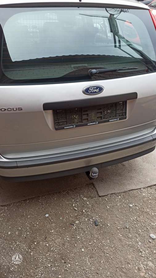 Ford Focus 2005 — двигун 1596 cm³, 101 HP (74kW)
