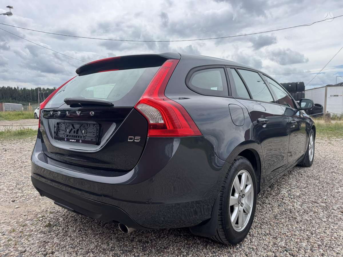 Volvo V60 2011 — photo 5