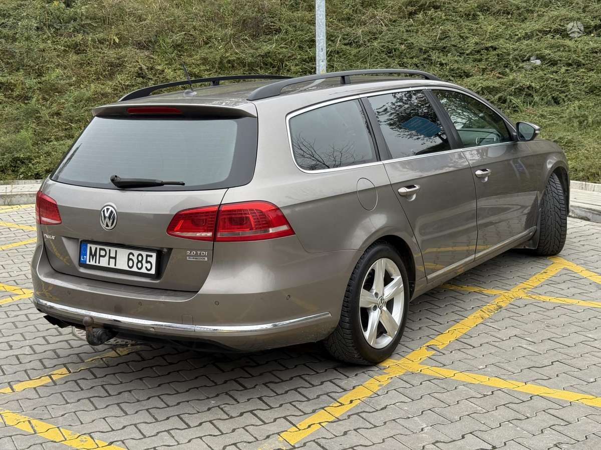 Volkswagen Passat 2012 — photo 5