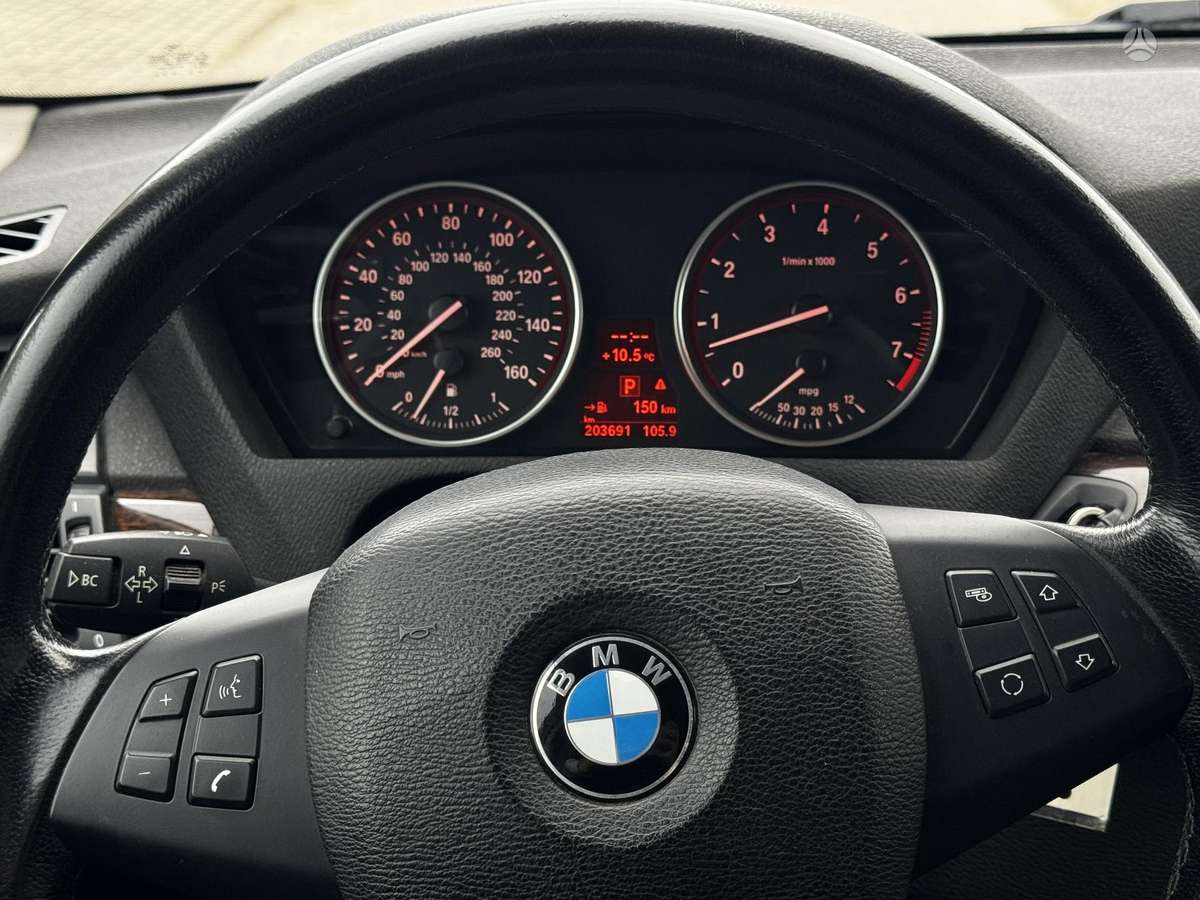 BMW X5 2012 — photo 19