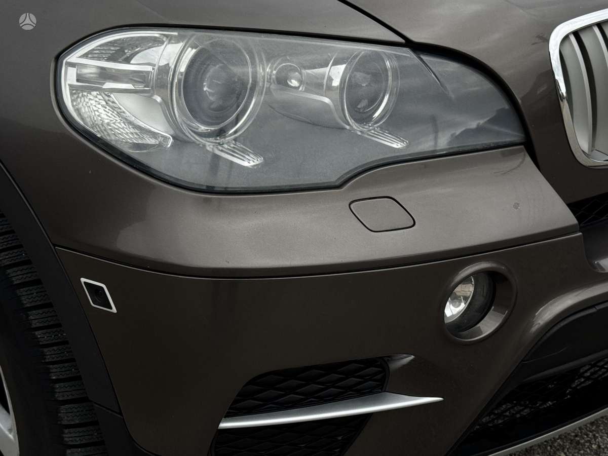 BMW X5 2012 — photo 5