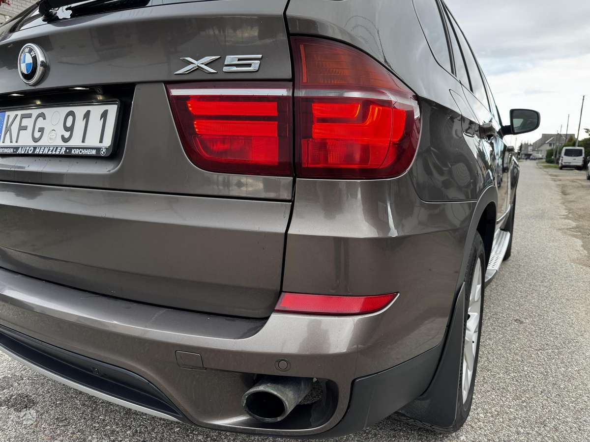 BMW X5 2012 — photo 7