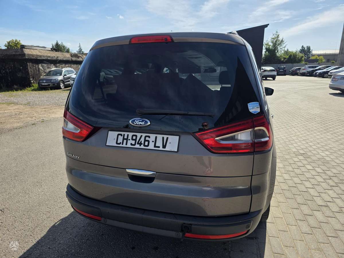 Ford Galaxy 2012 — photo 26
