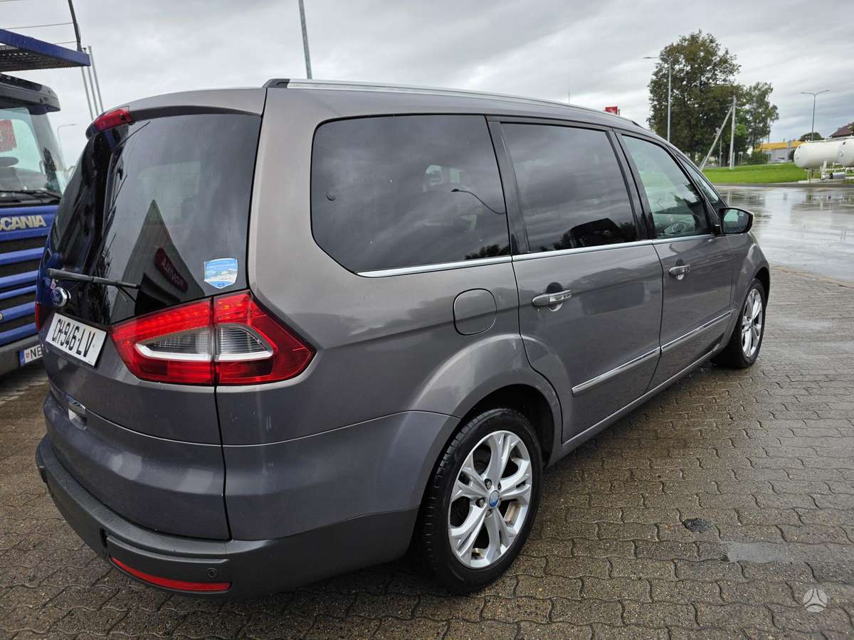 Ford Galaxy 2012 — photo 29