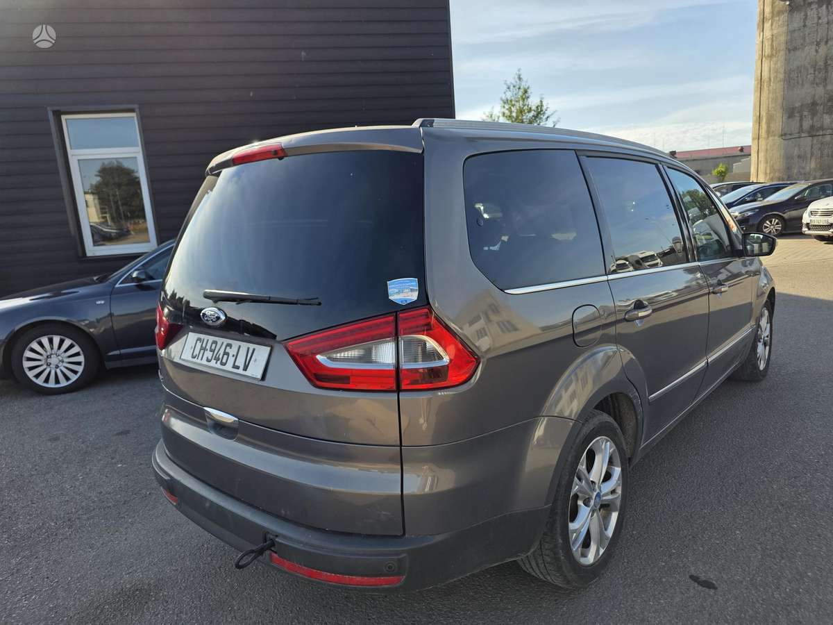 Ford Galaxy 2012 — interior