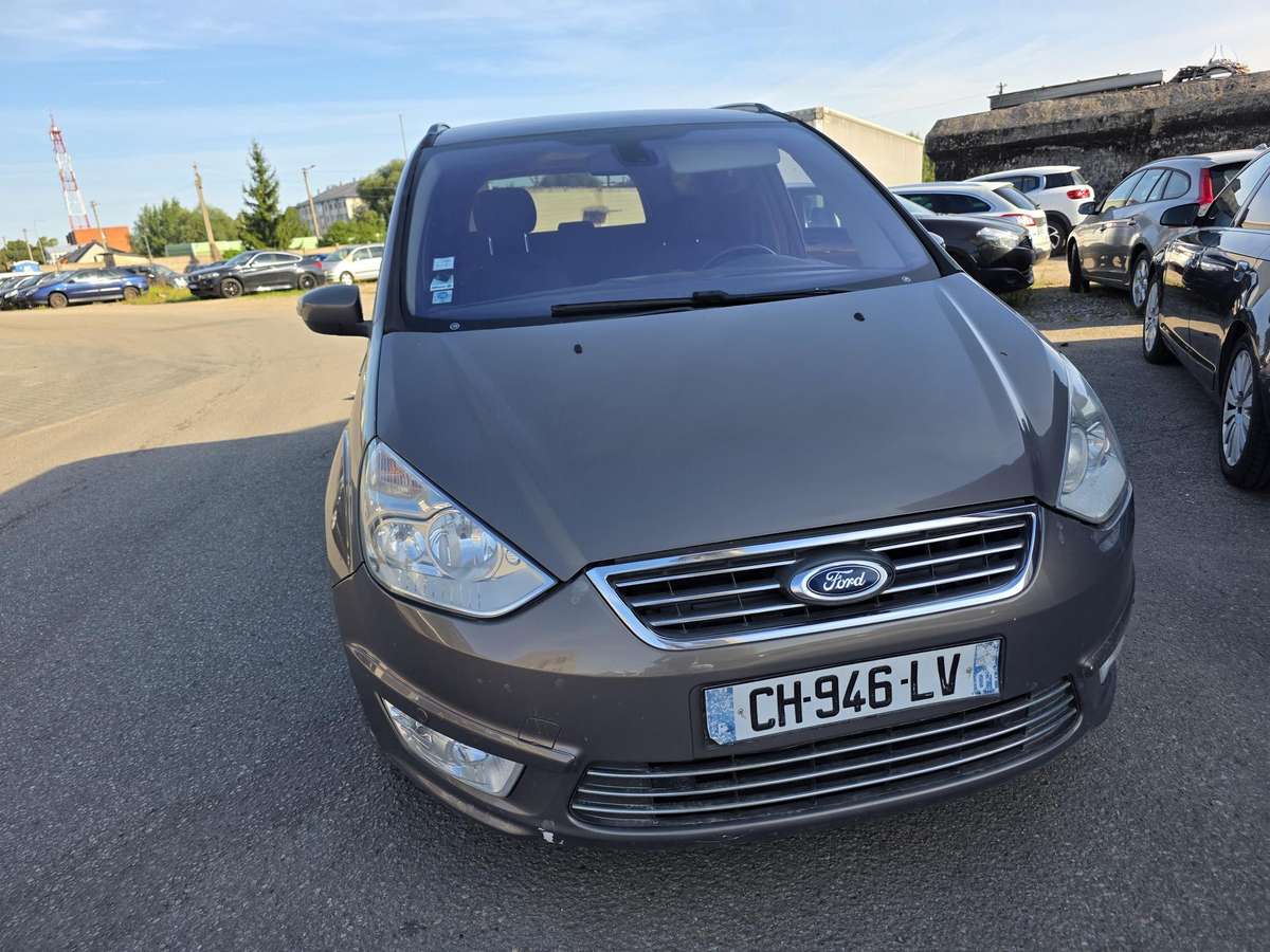 Ford Galaxy 2012 — photo 6