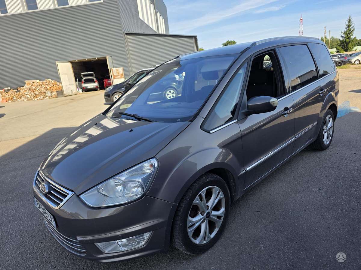 Ford Galaxy 2012 — photo 8