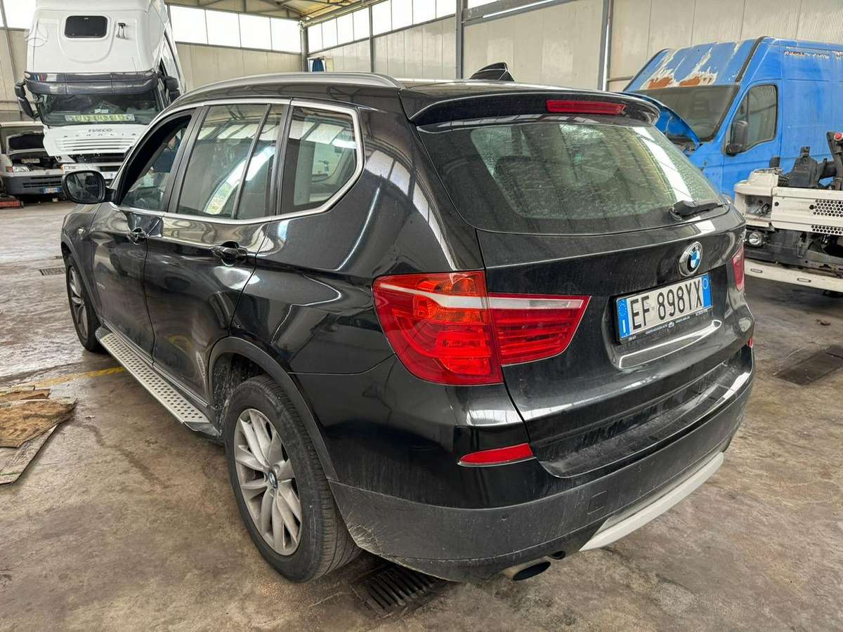 BMW X3 2011 — photo 5