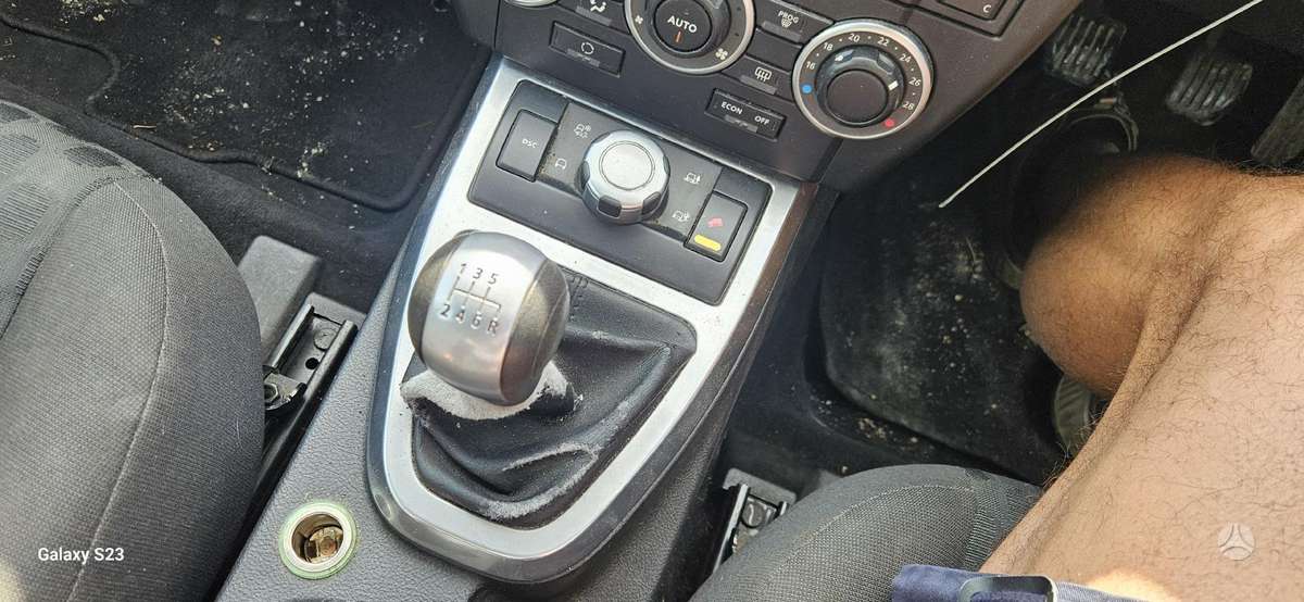 Land Rover 2007 — engine 2179 cm³, 160 HP (118kW)