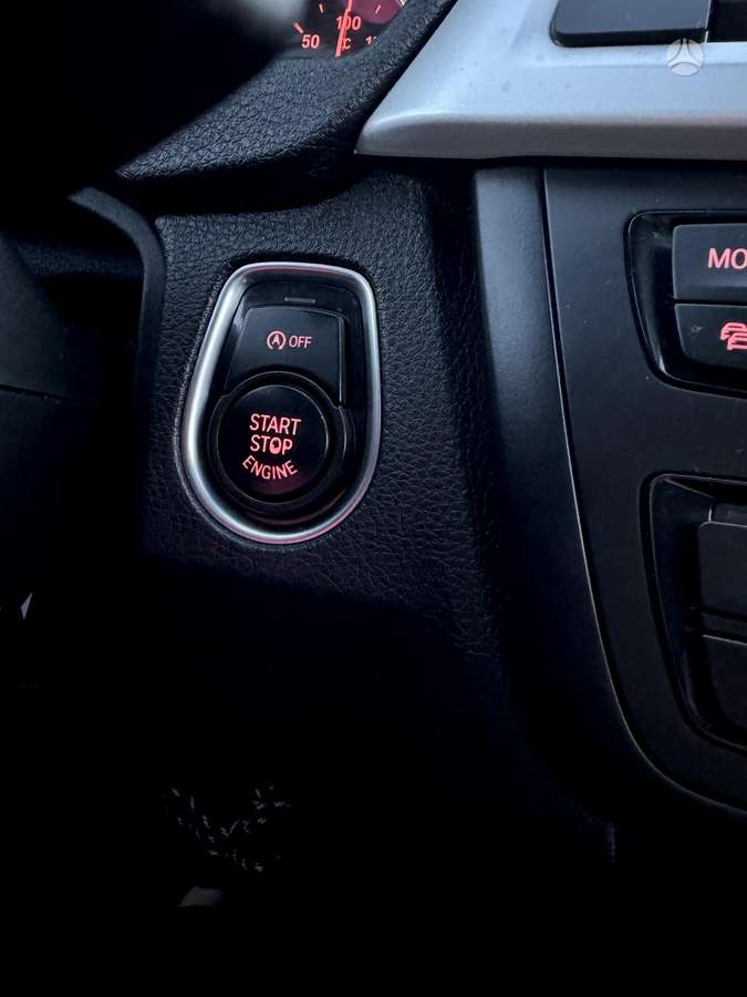 BMW 320 2013 — photo 22